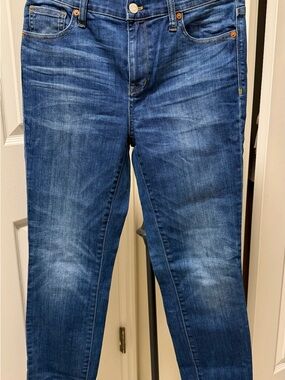 Madewell    Woman’s      Slim Straight Blue Denim Jeans